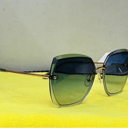 Helen Keller H8918-N16